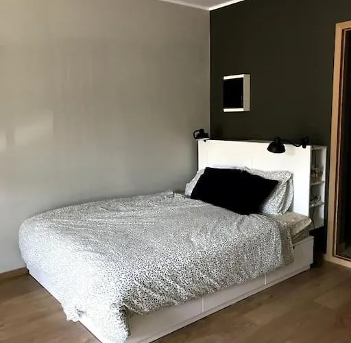 Small Cozy Retreat With Sauna * Otepää